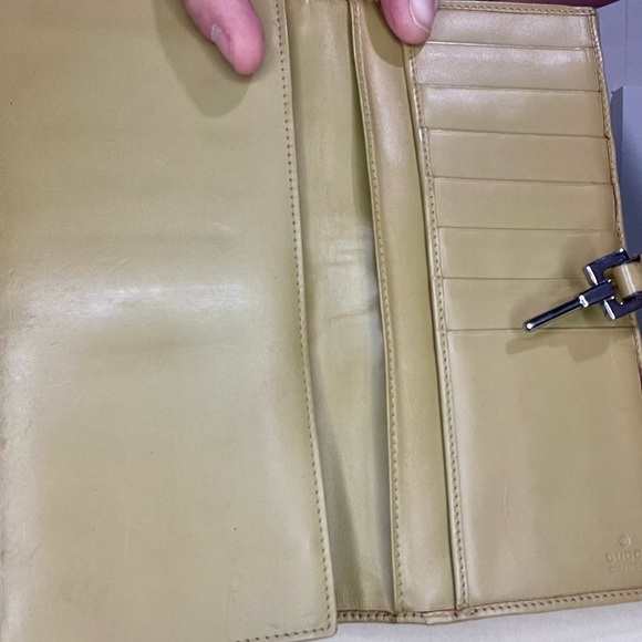 Gucci Beige and Brown Clutch - Picture 4 of 14